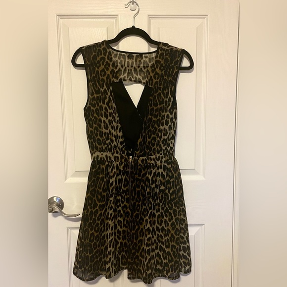 Short dress from Miss Selfridge - Picture 2 of 4